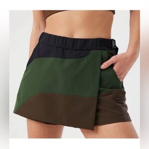 Outdoor Voices Rectrek 3” Women’s Skort Belted Zip Pockets Water Resistant